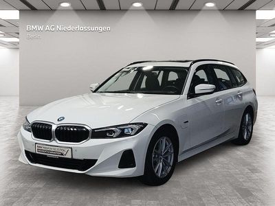 Gebraucht BMW 330e 292 PS (214 kW) 2022 Weiß Kombi