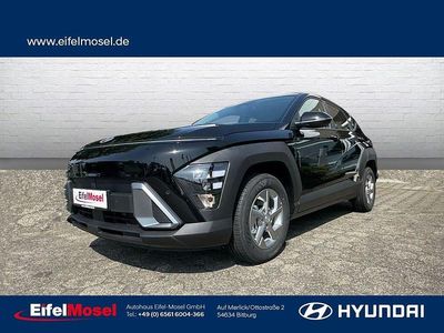 Neu Hyundai Kona Select 129 PS (94 kW) 2025 Abyss black / mic SUV