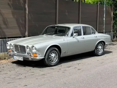 Gebraucht Jaguar XJ12 253 PS (186 kW) 1973 Silber Limousine