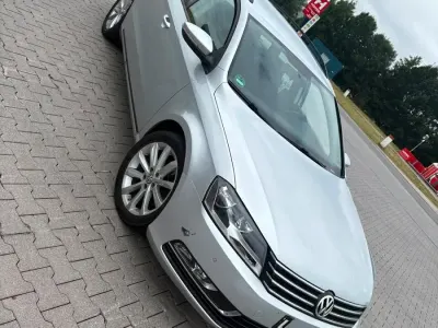 Gebraucht VW Passat 140 PS (102 kW) 2012 Silber Kombi