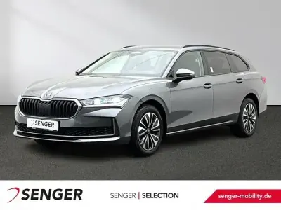 Gebraucht Skoda Superb Selection 150 PS (110 kW) 2025 Graphitegrau Kombi
