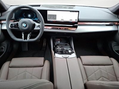 Neu BMW 540 303 PS (222 kW) 2026 Weiß Kombi