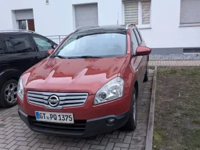 Gebraucht Nissan Qashqai +2 150 PS (110 kW) 2008 Rot SUV