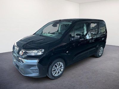 Neu Fiat Doblò 102 PS (75 kW) 2025 Schwarz Van / Kleinbus