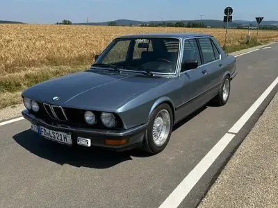 Gebraucht BMW 518 116 PS (85 kW) 1986 Blau Limousine
