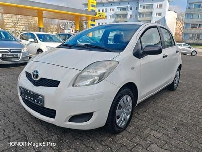 Gebraucht Toyota Yaris Cool 69 PS (50 kW) 2011 Weiß Kleinwagen