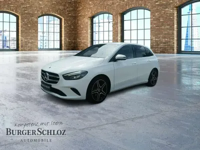 Gebraucht Mercedes B180 116 PS (85 kW) 2019 Polarweiß uni Kleinwagen