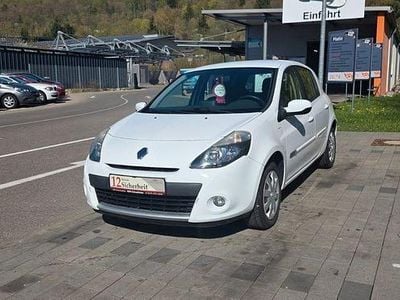 Second-hand Renault Clio III 103 CP (75 kW) 2012 Alb Berlinǎ