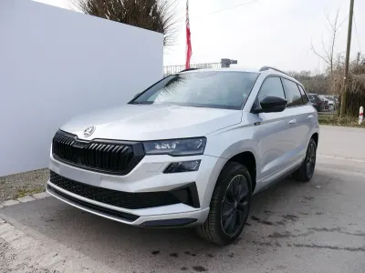 Neu Skoda Karoq SportLine 190 PS (139 kW) 2026 Brillantsilber metallic SUV
