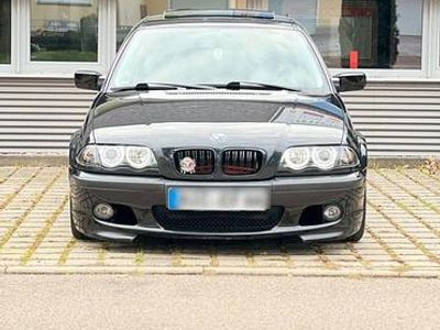 BMW 323