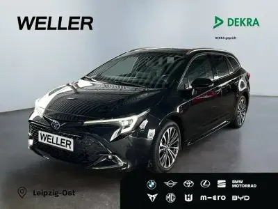 Gebraucht Toyota Corolla Team 140 PS (102 kW) 2025 Night time black (schwarz) Kombi