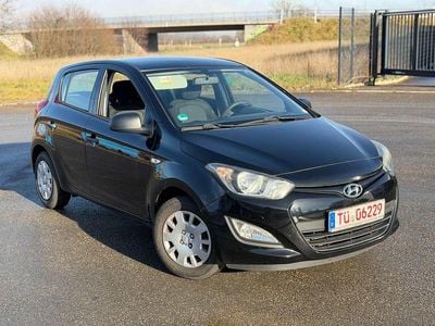 Schwarz Gebraucht 2014 Hyundai i20 Classic Limousine | 4.299 € (Fairer Preis)