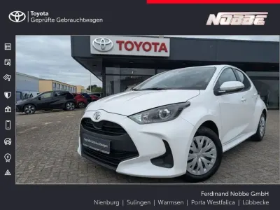Gebraucht Toyota Yaris Comfort 72 PS (52 kW) 2023 Schneeweiß Kleinwagen