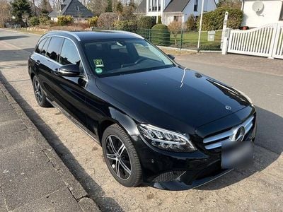 Gebraucht Mercedes C220 194 PS (142 kW) 2019 Schwarz Kombi