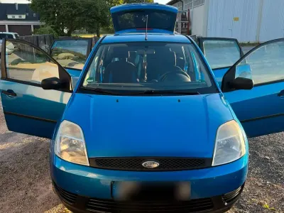 Gebraucht Ford Fiesta 100 PS (73 kW) 2005 Blau Kleinwagen