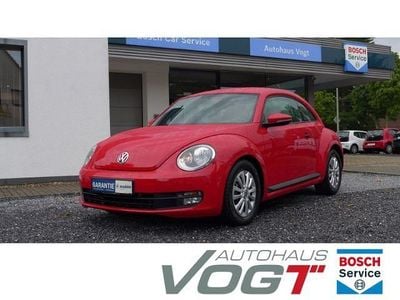 Gebraucht VW Beetle Basis 105 PS (77 kW) 2015 Rot Kleinwagen