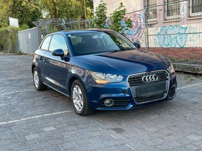 gebraucht Audi A1 1.6 TDI Attraction