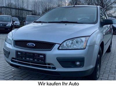 gebraucht Ford Focus Lim. Trend 1.6 Ltr *KLIMAANLAGE*