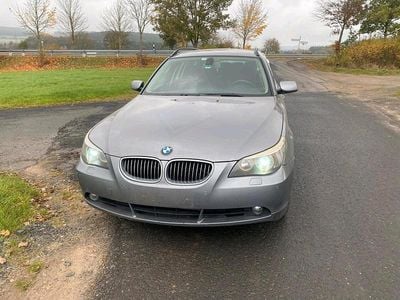 Gebraucht BMW 525 218 PS (160 kW) 2006 Grau Kombi