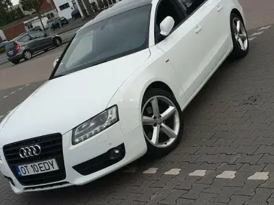 Gebraucht Audi A5 Sportback Design 143 PS (105 kW) 2011 Weiß Kleinwagen