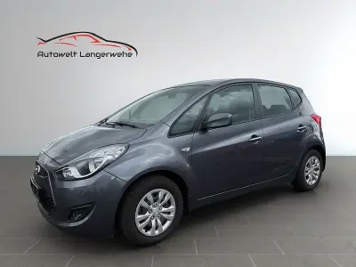 Gebraucht Hyundai ix20 Trend 125 PS (91 kW) 2015 Grau Kleinwagen