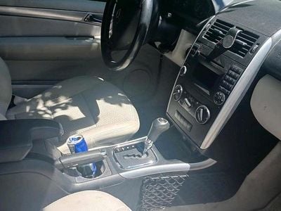 Mercedes A200