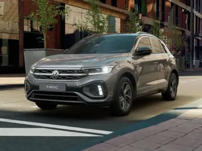 Usata VW T-Roc R-line 150 CV (110 kW) 2025 Grigio SUV