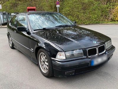 Occasion BMW 318 Compact 140 PK (102 kW) 1997 Zwart Hatchback