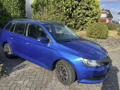 Gebraucht Skoda Fabia 75 PS (55 kW) 2018 Blau Kombi