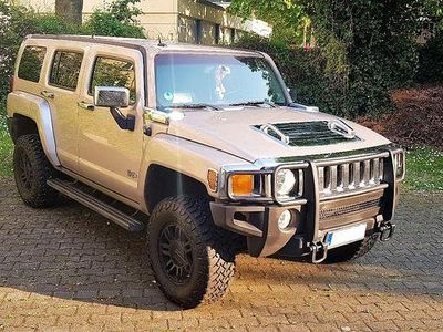 Hummer H3