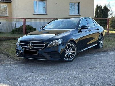 Gebraucht Mercedes E220 AMG 194 PS (142 kW) 2020 Schwarz Limousine