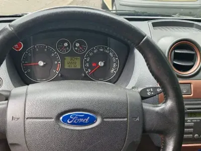 Gebraucht Ford Fiesta 60 PS (44 kW) 2008 Schwarz Kleinwagen