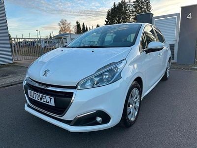 Blanc banquise Gebraucht 2017 Peugeot 208 Active Kleinwagen | 4.980 € (Fairer Preis)