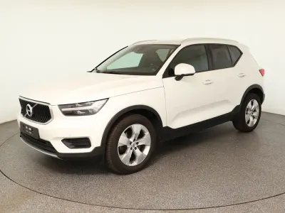 Gebraucht Volvo XC40 Momentum 150 PS (110 kW) 2019 Ice white SUV