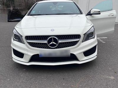 Gebraucht Mercedes CLA180 AMG line 122 PS (89 kW) 2016 Weiß Limousine