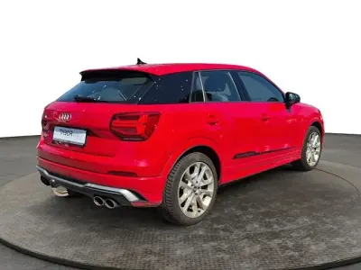 Gebraucht Audi SQ2 Ambiente 300 PS (220 kW) 2020 Tangorot metallic tangorot metallic SUV