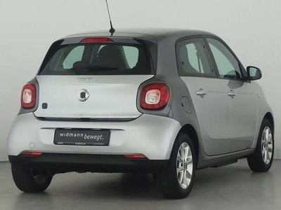 Usado Smart ForFour Electric Drive Passion 60 kW (82 HP) 2019 Prateado Sedan