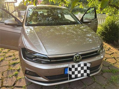Usata VW Polo Comfortline 95 CV (69 kW) 2018 Beige Utilitaria