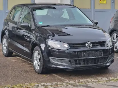 Gebraucht VW Polo Trendline 75 PS (55 kW) 2009 Deep black perleffekt Kleinwagen