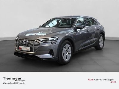 Begagnad Audi e-tron Design 230 kW (313 HK) 2022 Grå SUV