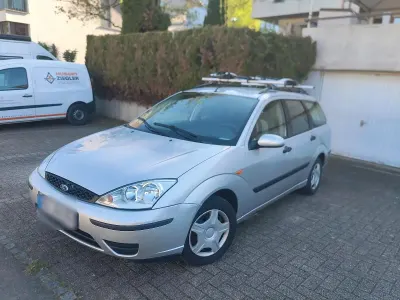 Gebraucht Ford Focus Zetec 100 PS (73 kW) 2003 Silber Kombi