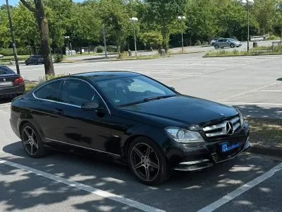 Gebraucht Mercedes C250 204 PS (150 kW) 2012 Schwarz Coupé