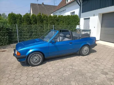 Gebraucht Ford Escort Cabriolet 105 PS (77 kW) 1986 Blau Cabrio