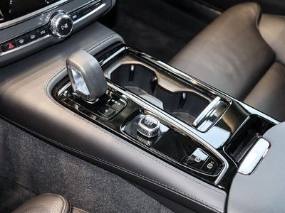 Gebraucht Volvo V90 Plus 349 PS (256 kW) 2023 Schwarz Kombi