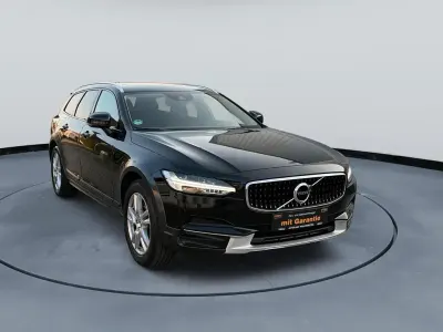 Gebraucht Volvo V90 CC 235 PS (172 kW) 2017 Schwarz Kombi