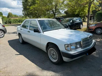 Gebraucht Mercedes 190 75 PS (55 kW) 1990 Weiß Limousine