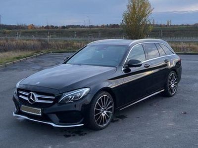 Schwarz Gebraucht 2016 Mercedes C220 AMG line Limousine | 16.000 € (Fairer Preis)