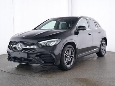 Schwarz Gebraucht 2024 Mercedes GLA200 AMG line SUV | 38.725 € (Fairer Preis)