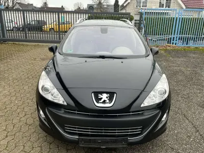 Gebraucht Peugeot 308 SW Platinum 174 PS (127 kW) 2010 Schwarz Kombi