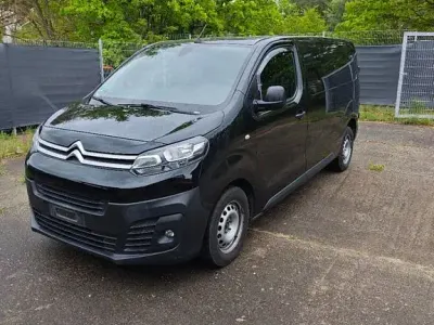 Käytetty Citroën Jumpy 122 HP (89 kW) 2017 Musta Tila-auto
